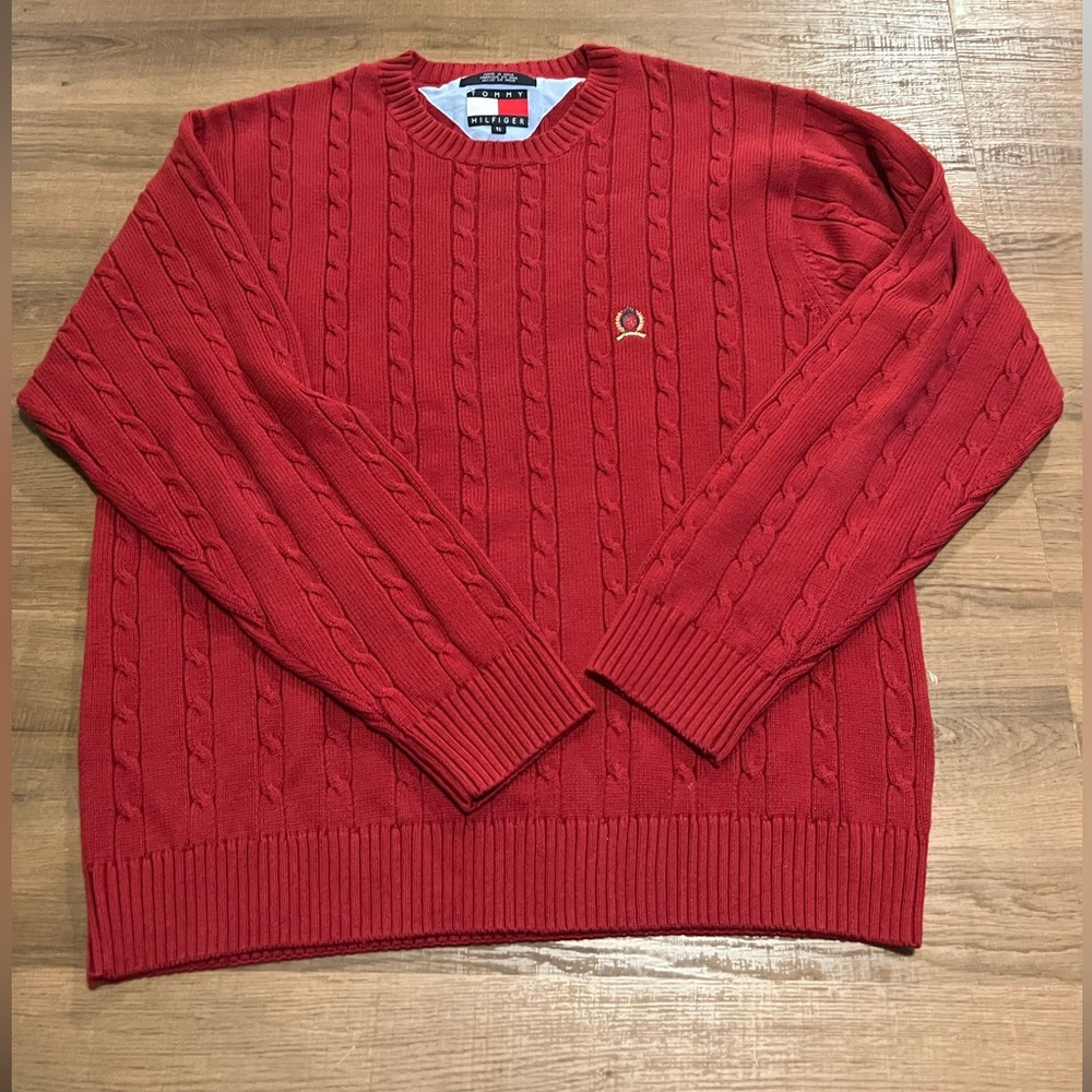 Tommy Hilfiger Chunky Cable Knit Crewneck Sweater with Embroidered Crest size XL